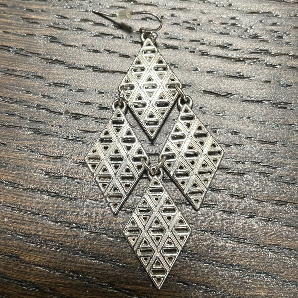 Earrings - Picture 3 of 6